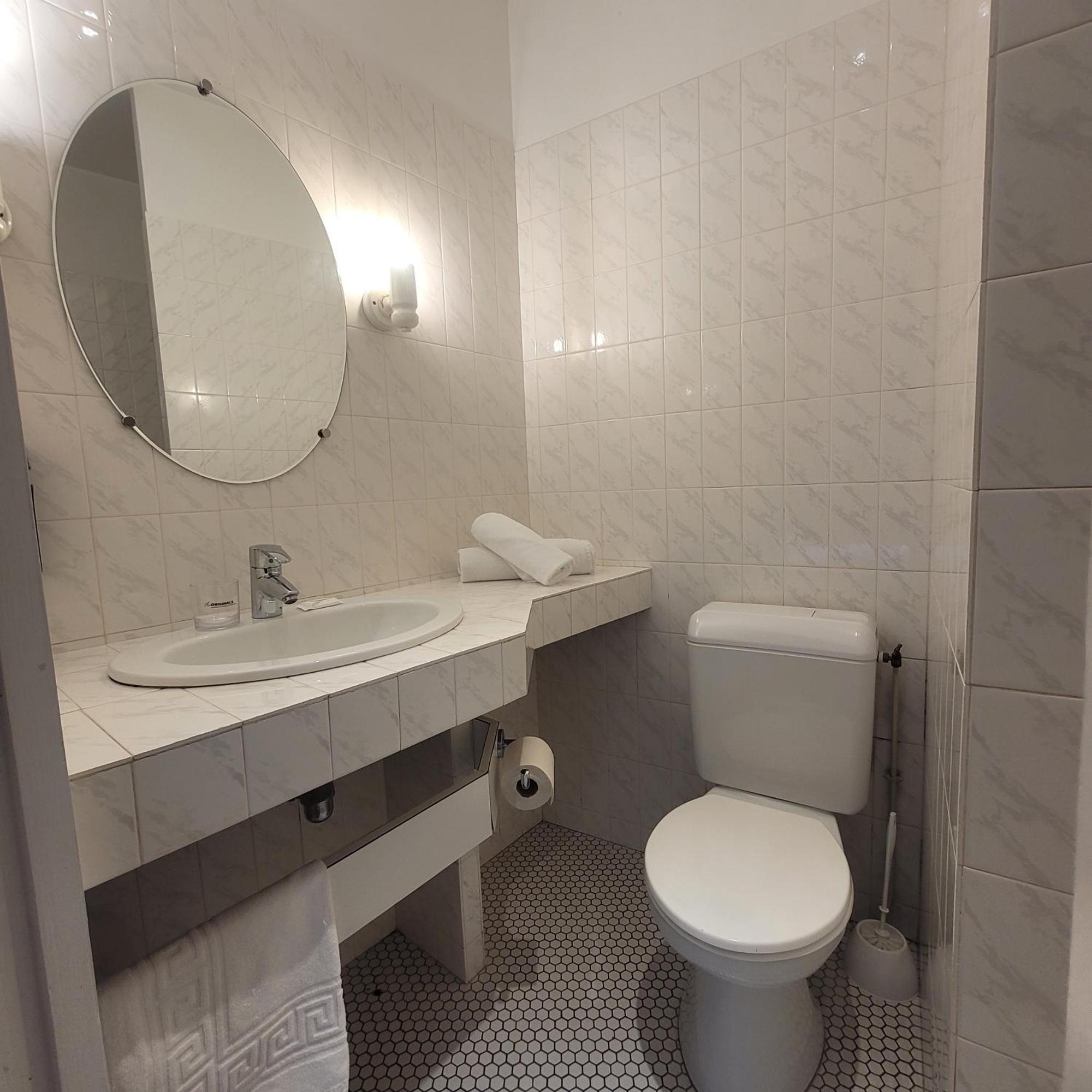 The Originals Access, Hotel Figeac Bagian luar foto