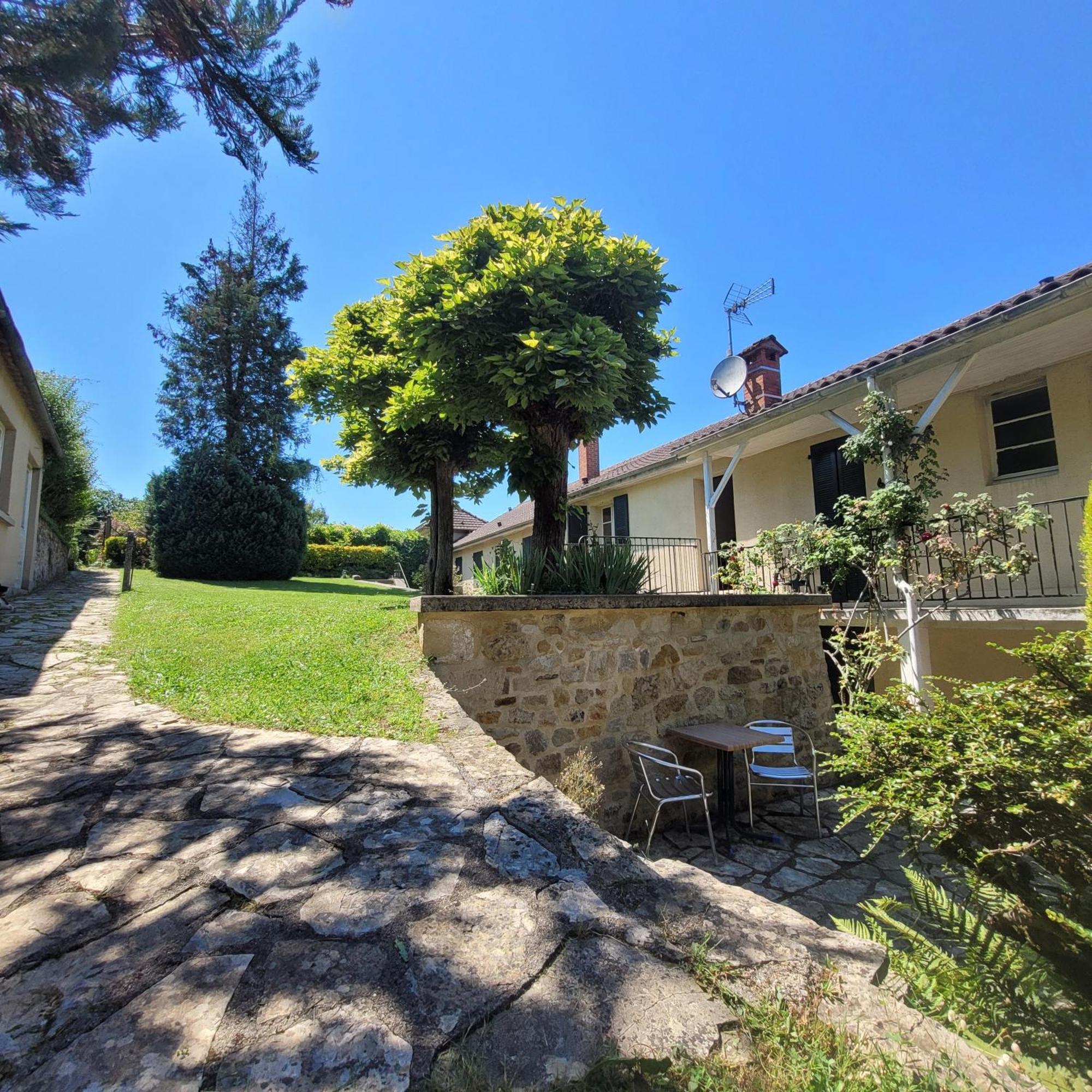 The Originals Access, Hotel Figeac Bagian luar foto