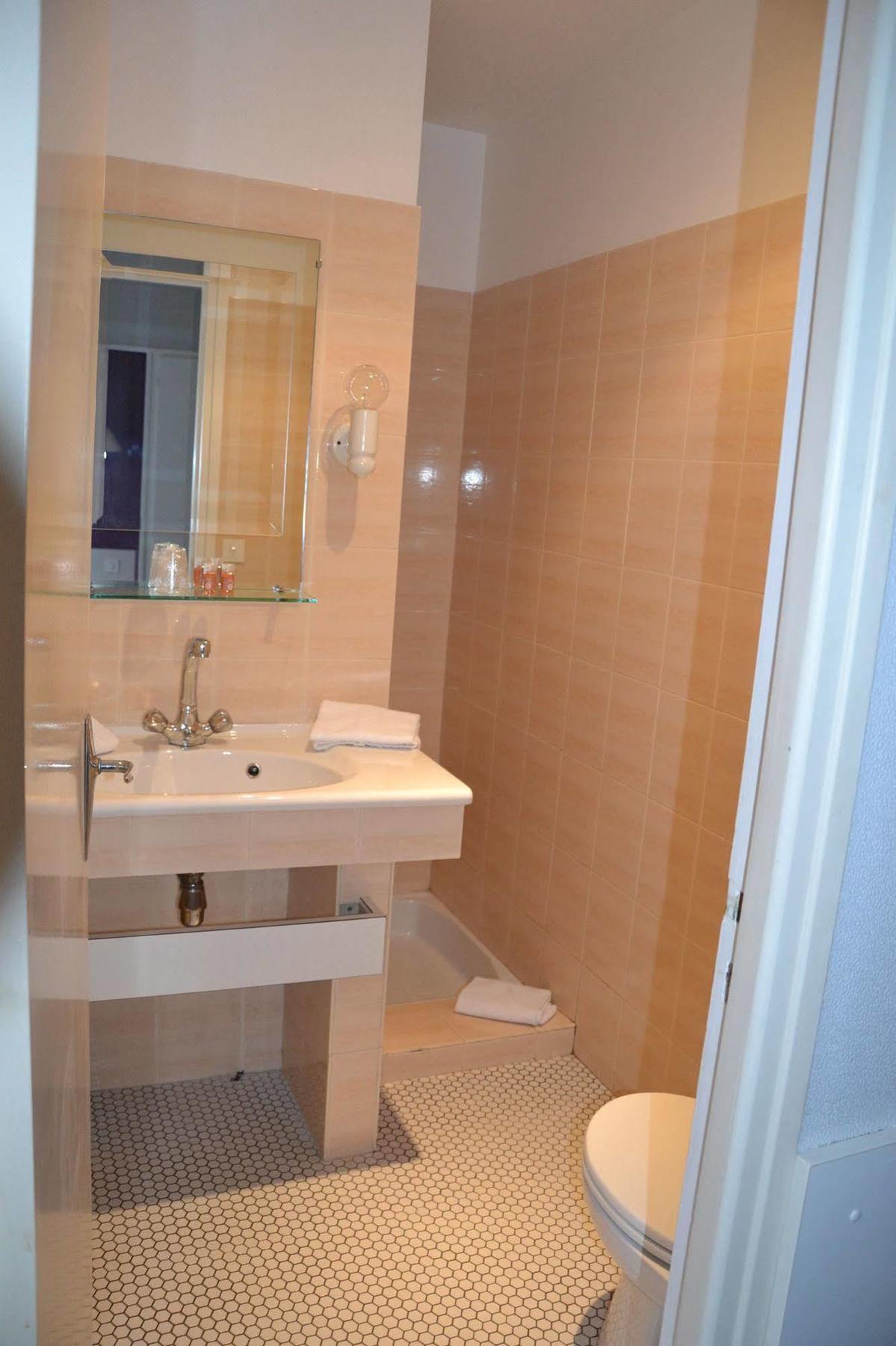 The Originals Access, Hotel Figeac Bagian luar foto